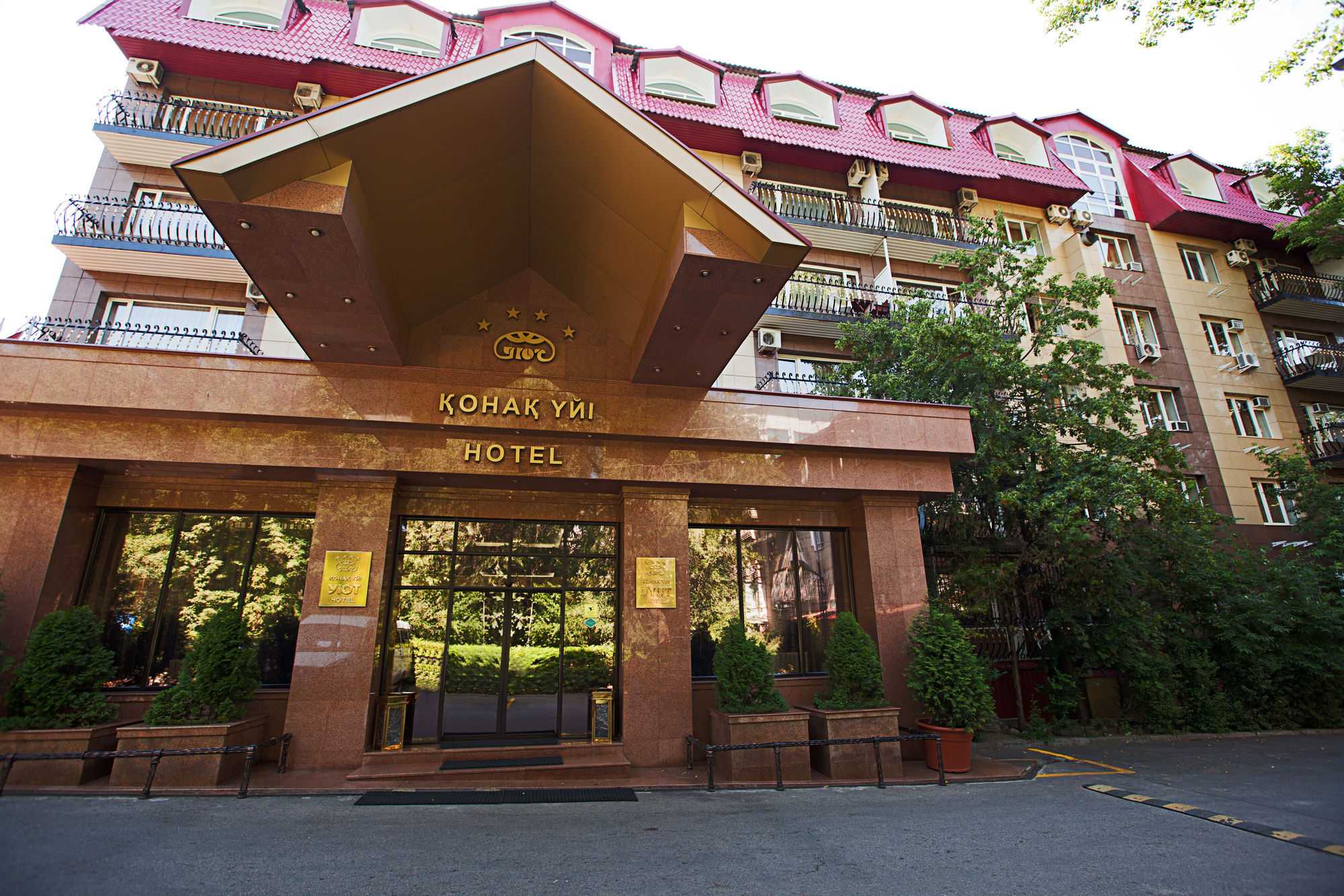 Hotel Uyut Almatý Exterior foto